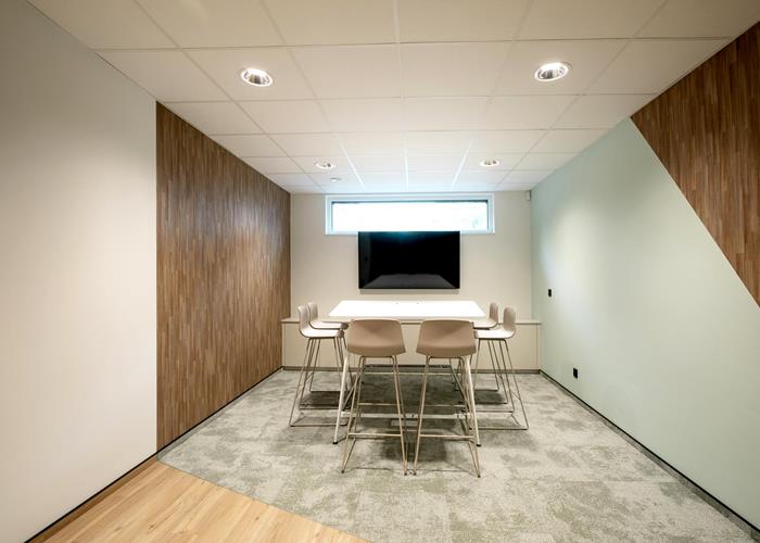 Un bureau au design innovant et du mobilier sur mesure pour une ambiance exceptionnelle !