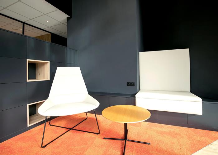 Un bureau au design innovant et du mobilier sur mesure pour une ambiance exceptionnelle !