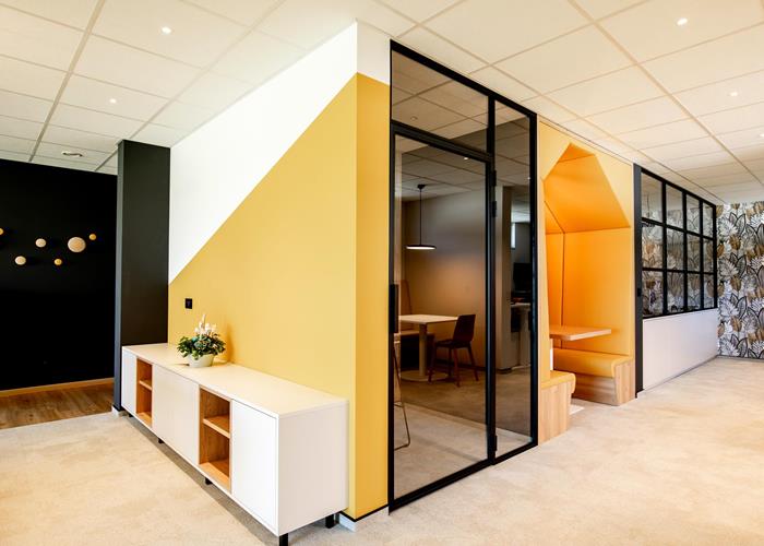 Un bureau au design innovant et du mobilier sur mesure pour une ambiance exceptionnelle !