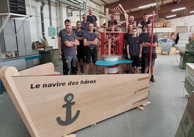 Bateau de jeu pour l'hôpital MontLégia