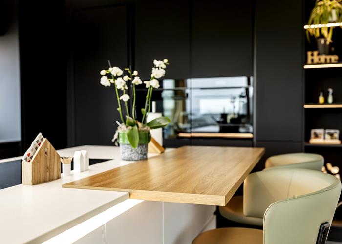 Une cuisine pensée autour de contrastes affirmés