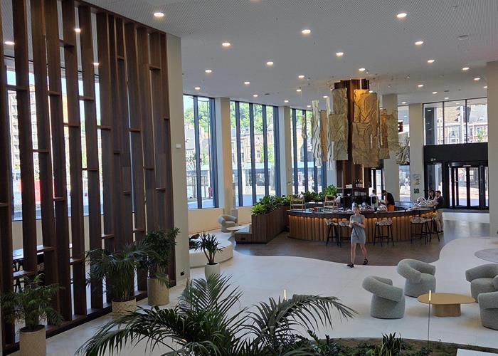 Aménagement des espaces de travail pour la compagnie d’assurances belge